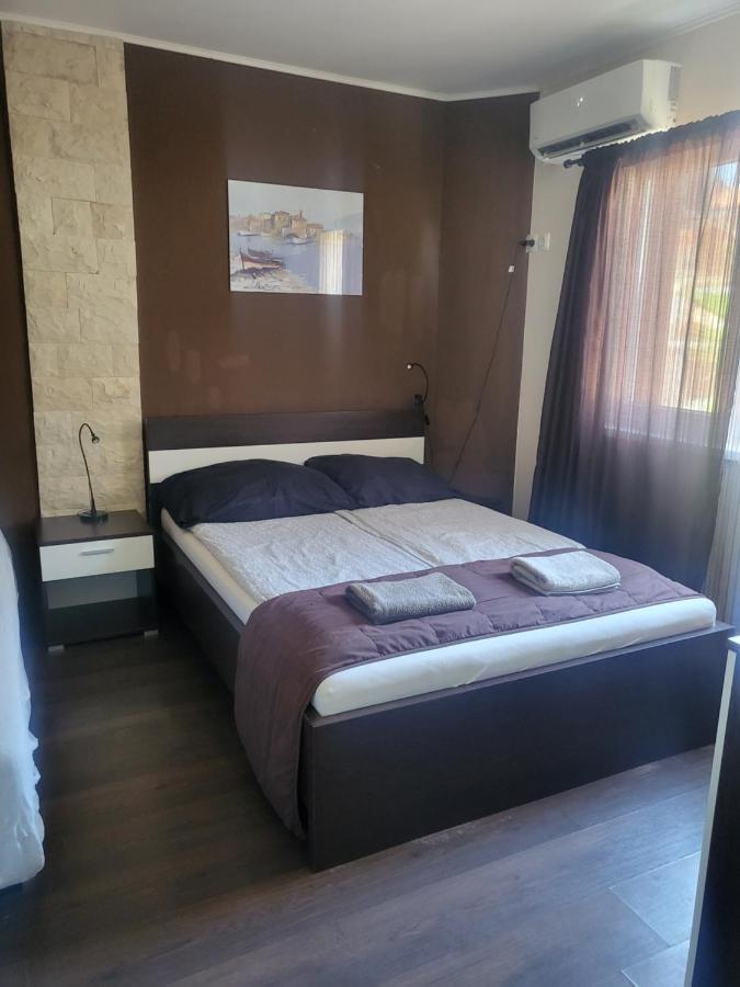 Villa Garden วีร์ ภายนอก รูปภาพ